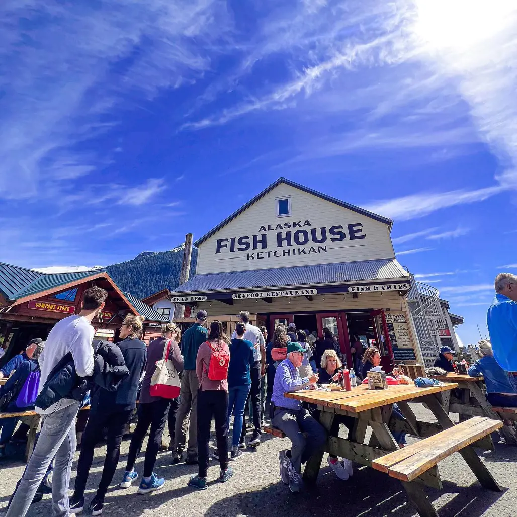 Crowds gathered up for the tasty dish in Fish House.