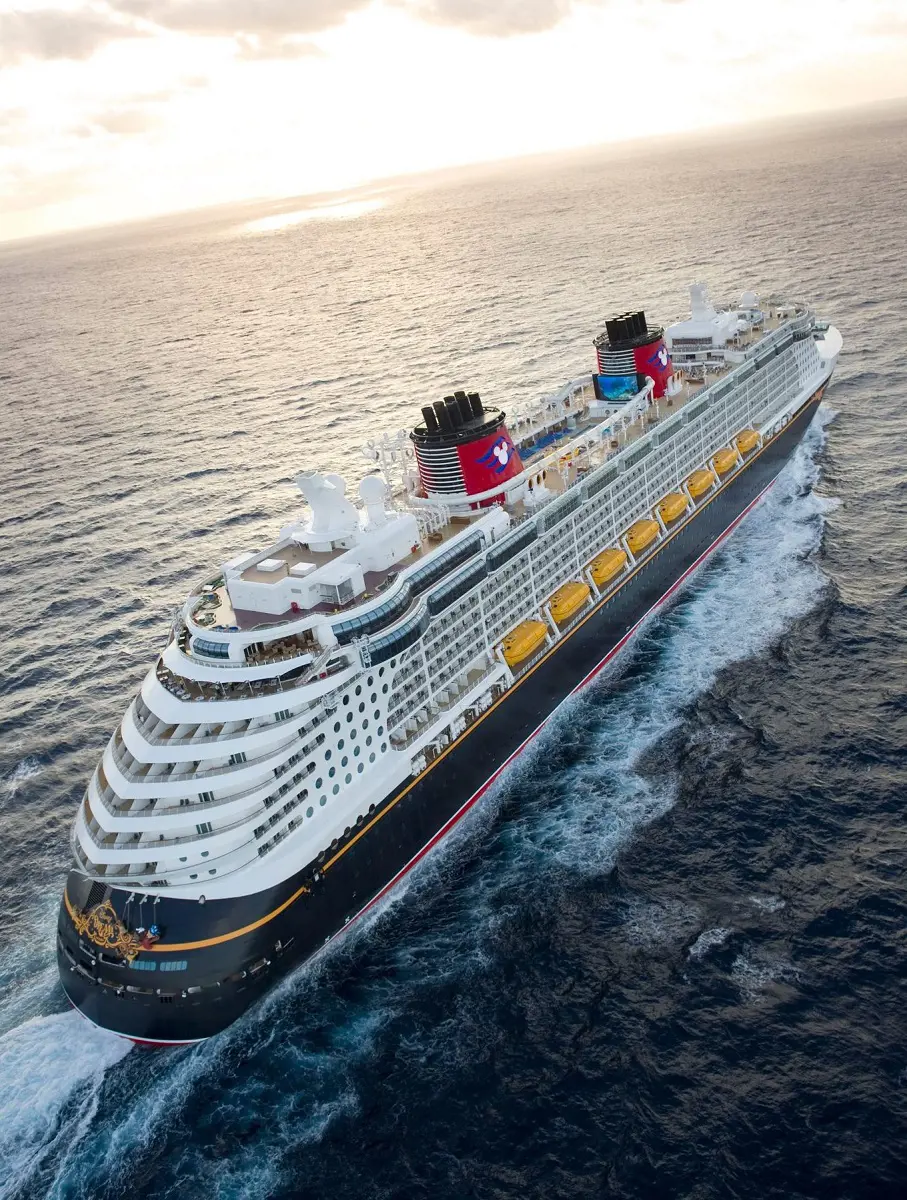 Disney Dream started its operation through water on October 30, 2010