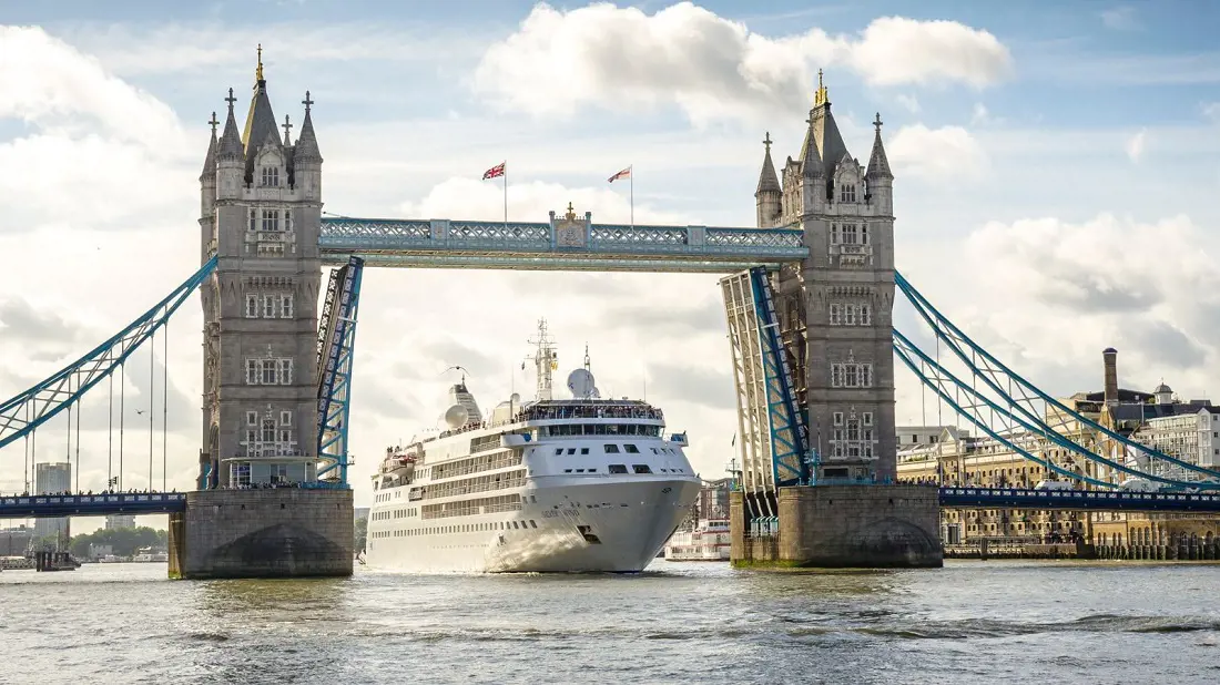 Silver Wind sailing beneath the London's Tower Bridge during wave season